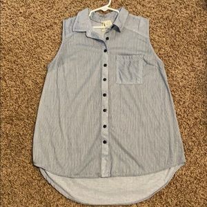 Buckle tank